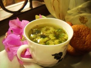 Sophora Japonica Green Tea with Chrysanthemum to treat symptoms due to hypertension